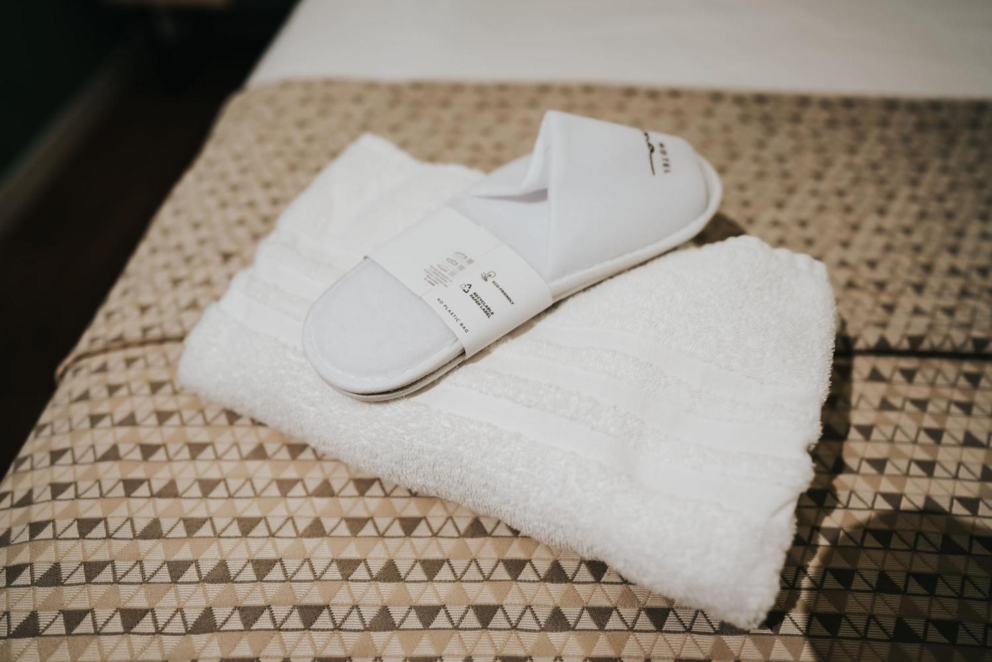 Plana Hotel Caserta Ngoại thất bức ảnh