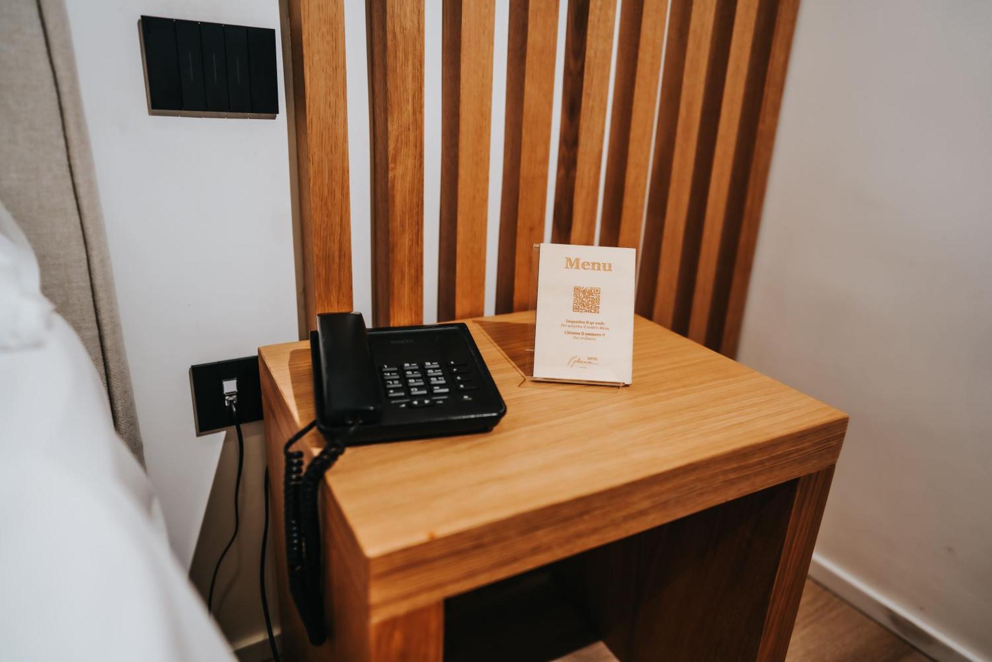 Plana Hotel Caserta Ngoại thất bức ảnh